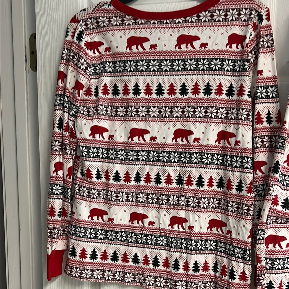 Wondershop by Target Red, Black, and White Bear Print Pajamas. - Picture 11 of 13